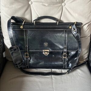 La Laurent Paris Black Leather Briefcase with Shoulder Strap